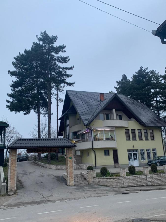 Restoran&Motel And Apartmants Lovacka Prica Tesanj Eksteriør bilde